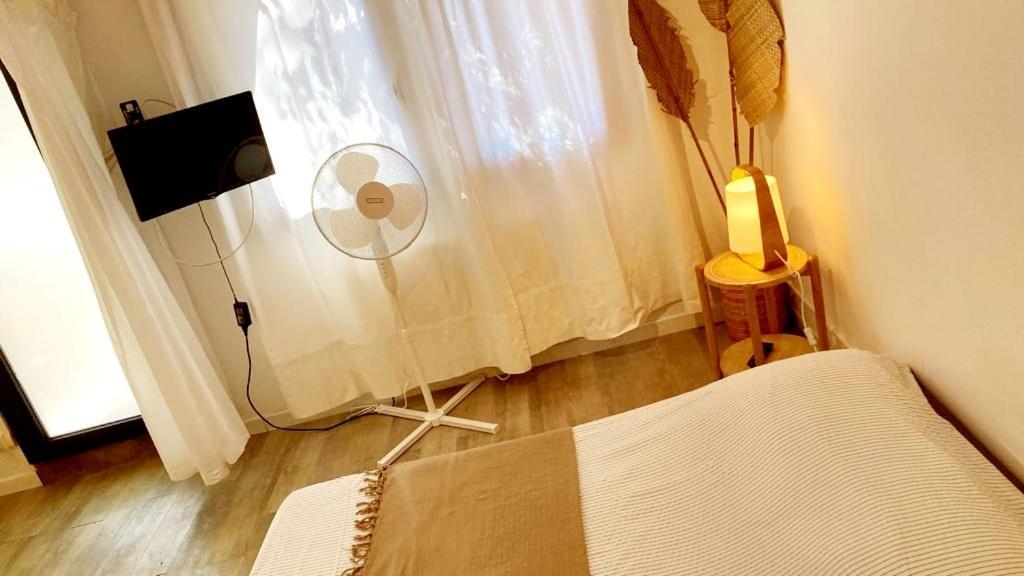Superbe Appartement Boheme Dans Les Vignes نيم المظهر الخارجي الصورة