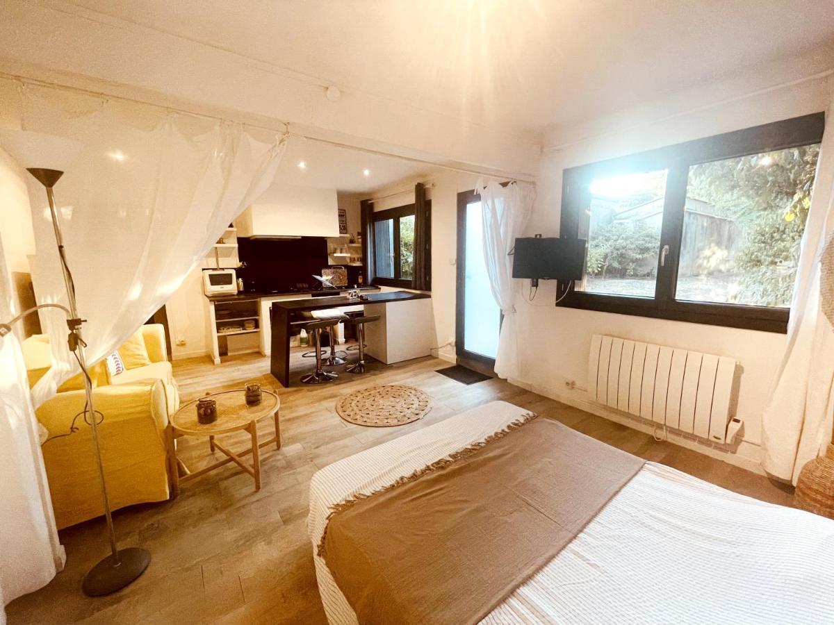 Superbe Appartement Boheme Dans Les Vignes نيم المظهر الخارجي الصورة