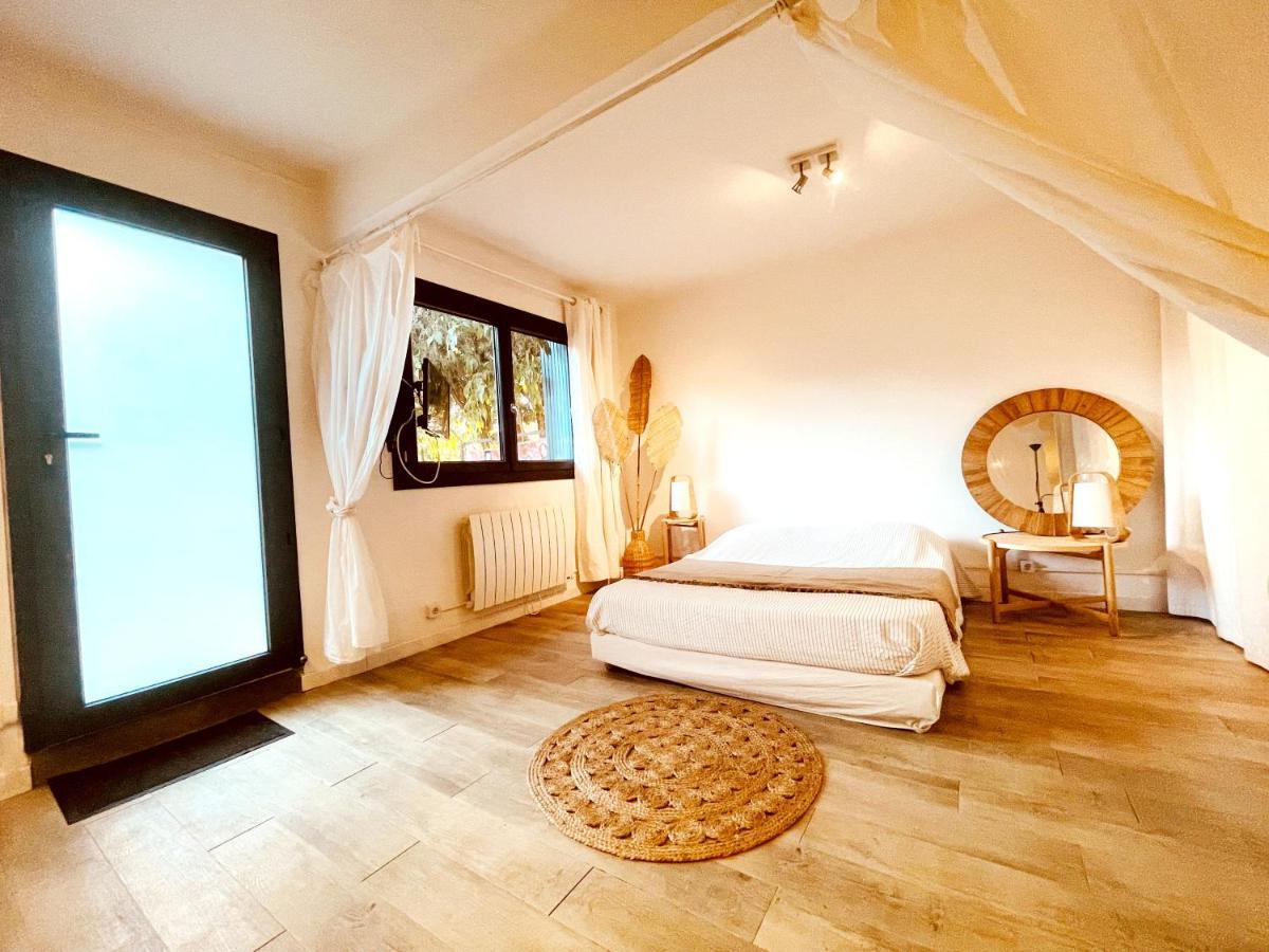 Superbe Appartement Boheme Dans Les Vignes نيم المظهر الخارجي الصورة